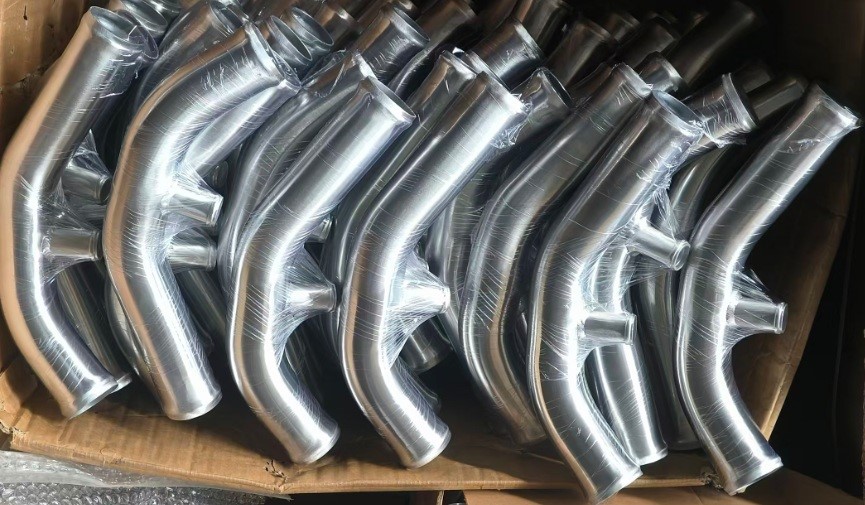 Motor vehicle intake intercooler pipe8 Motor vehicle intake intercooler pipe8